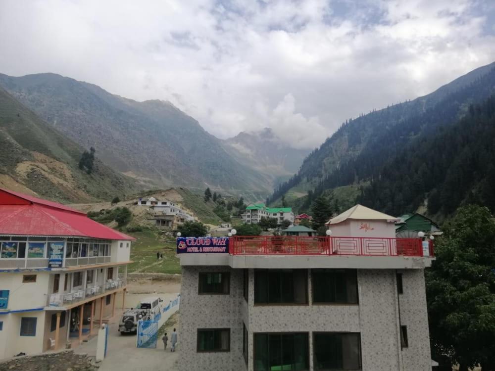 Cloud Way Hotel Naran Eksteriør bilde